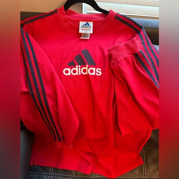 Vintage men’s Adidas long sleeve shirt - Picture 2 of 6